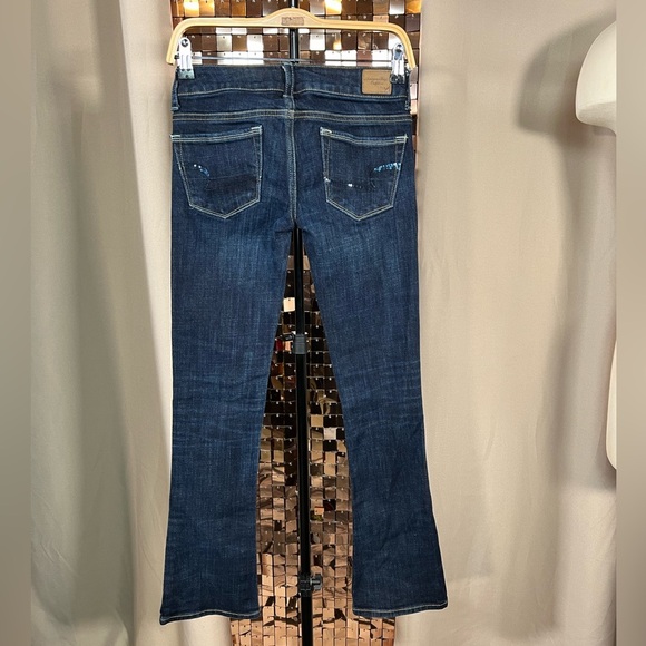 American Eagle Medium Wash Blue Jeans Skinny Kicks w Blue Sequins on Back Sz 00 - Picture 2 of 4